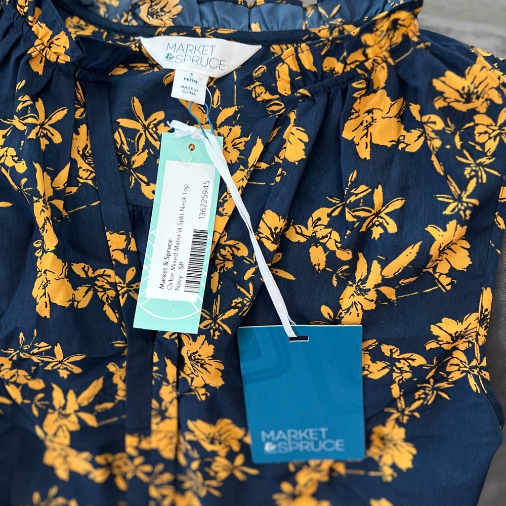 Market & spruce orlee mixed material split neck top - Picture 3 of 4